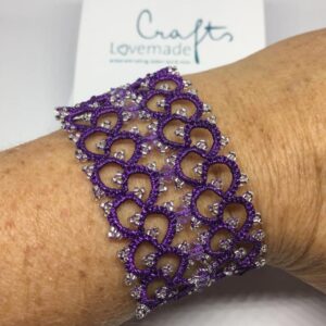 Armband festive metallic lila
