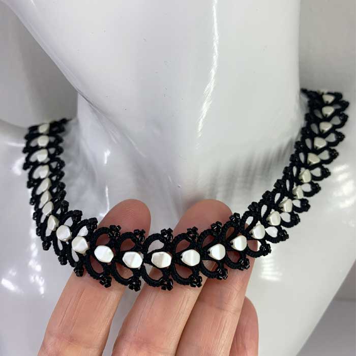 Halskette Sensation schwarz weiss pinch beads
