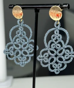 Ohrringe Cleopatra in metallic stahlblau von Lovemadecrafts
