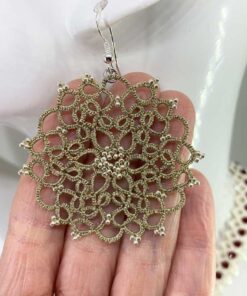 LMC Ohrringe Camellia metallicgold hand