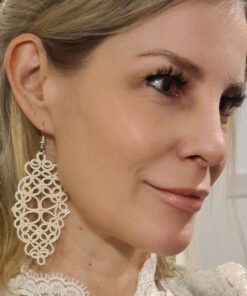 Ohrringe Galaxy creme Kerstin Reitterer im Detail