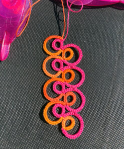 Ohrringe Curves in pink orange outdoor