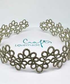 Kropfband Waves in gold metallic