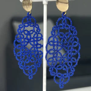 Ohrringe Dreams in royal blau metallic von LovemadeCrafts