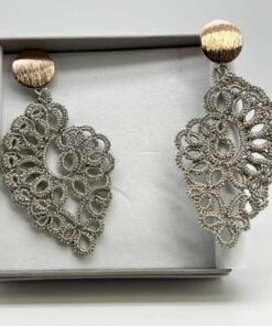 Ohrringe Seashell in champagne metallic getrennt in der Schmuckbox von Lovemadecrafts
