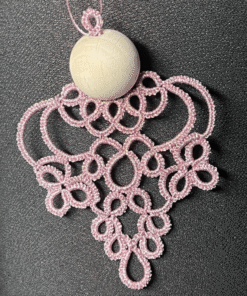 Weihnachtsengel Elara in rosa metallic von LovemadeCrafts