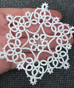 Schneeflocke Lyanna von LovemadeCrafts