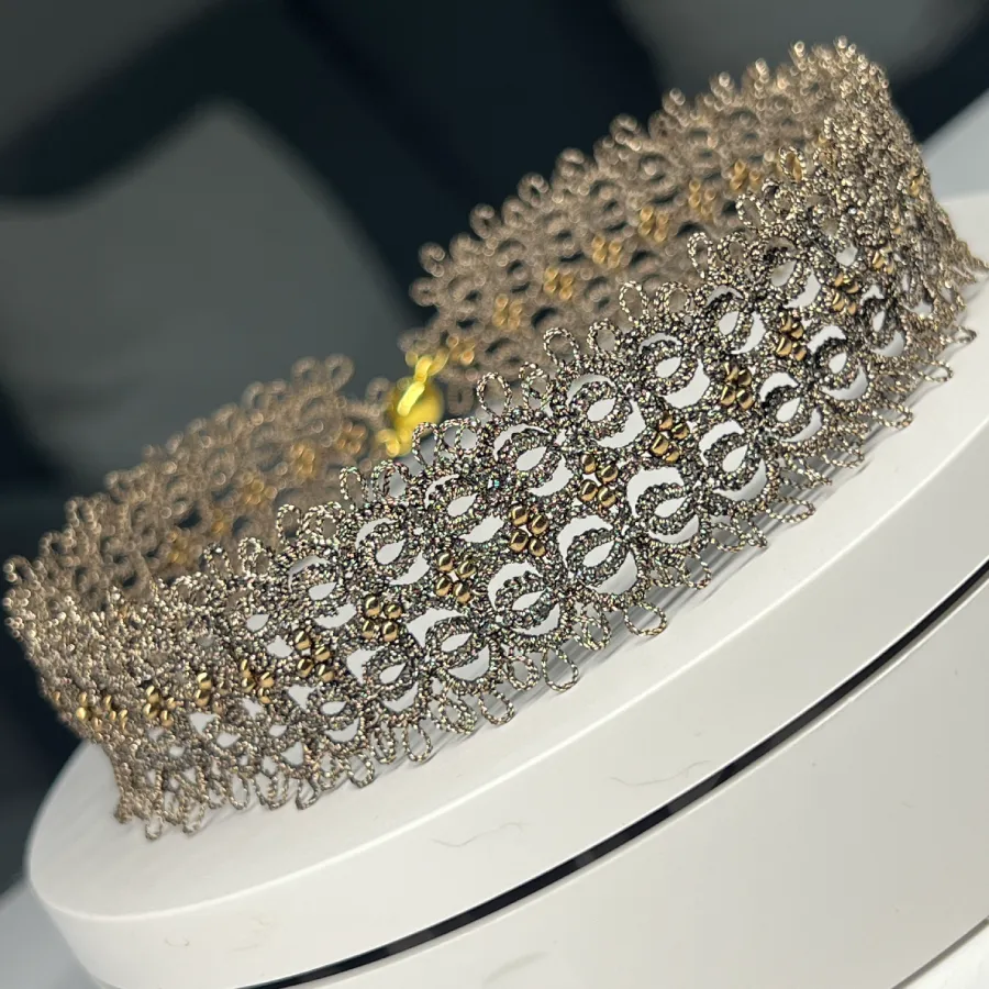 Kropfband Karla von LovemadeCrafts, handgemacht mit viel Liebe zum Detail, individuell angepasst