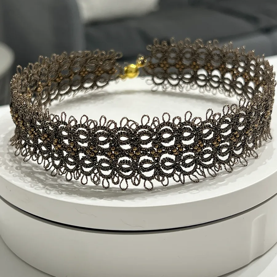 Kropfband Karla – Bild 2